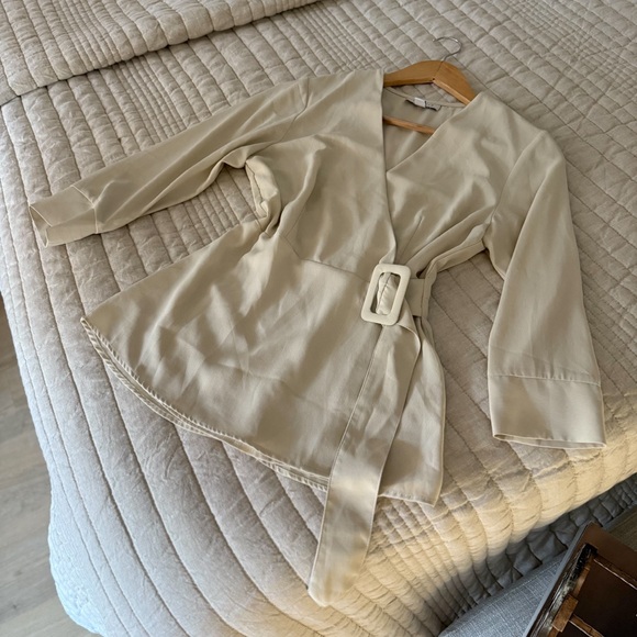 EUC Top Shop Wrap Blouse - Picture 4 of 6